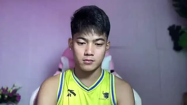 Snapshot of Prince_kiyoshi chatting on 09-28-25, 01:44 Prince kiyoshi online show from 09-28-25, 01:44