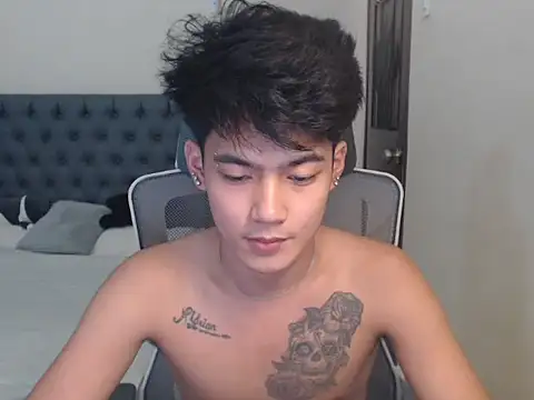 Snapshot of Prince_kiyoshi chatting on 06-26-26, 02:38 Prince kiyoshi online show from 06-26-26, 02:38
