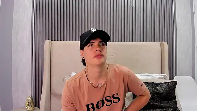 BenitoSaenz online show from 10-11-25, 03:28