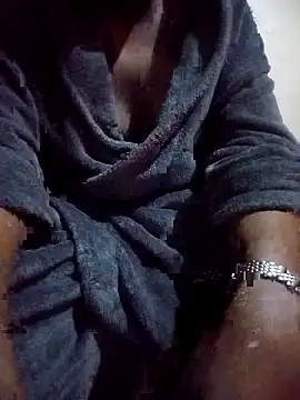 OnlyMoneyIwanT online show from 04-18-26, 02:59