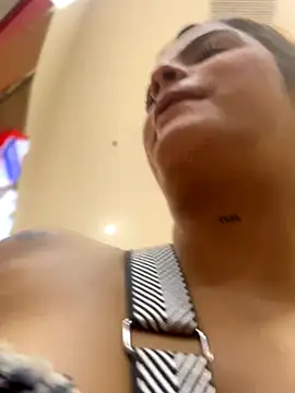 Snapshot of Kaily_Sweet16 chatting on 09-08-25, 07:35 Kaily Sweet16 online show from 09-08-25, 07:35