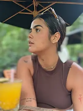 Kaily Sweet16 online show from 04-16-26, 06:41