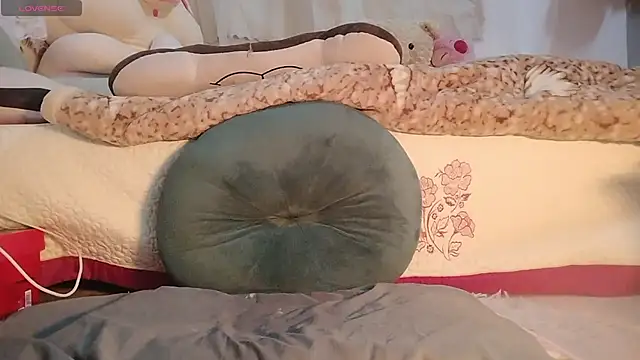 Snapshot of Mailisa_Ana chatting on 11-18-25, 08:24 Mailisa Ana online show from 11-18-25, 08:24