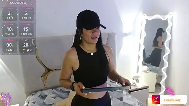 Rosalind tay online show from 10-19-25, 11:11