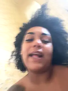 morenaluaa online show from 10-13-25, 04:51