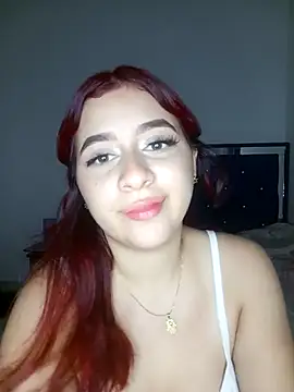 Snapshot of Chloe_Sky_love chatting on 09-28-25, 03:01 Chloe Sky love online show from 09-28-25, 03:01