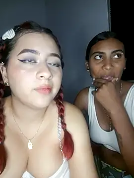 Snapshot of Chloe_Sky_love chatting on 12-04-25, 03:27 Chloe Sky love online show from 12-04-25, 03:27