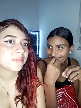 Snapshot of Chloe_Sky_love chatting on 02-08-26, 02:26 Chloe Sky love online show from 02-08-26, 02:26