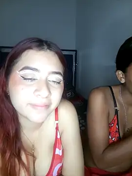 Snapshot of Chloe_Sky_love chatting on 02-16-26, 04:52 Chloe Sky love online show from 02-16-26, 04:52