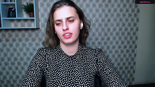 AmandaDimond  online show from 09-10-25, 01:00