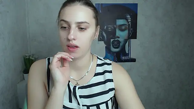 AmandaDimond  online show from 11-08-25, 11:54