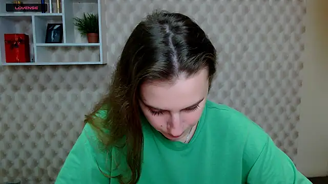 AmandaDimond  online show from 11-30-25, 01:04