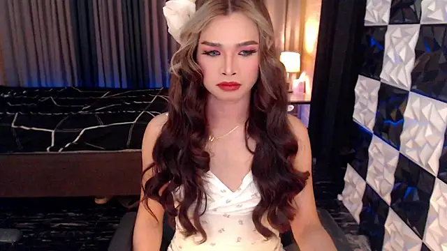 BigCockMaxineTS online show from 11-29-25, 08:01