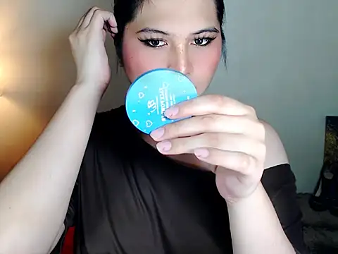 NaomiSmall online show from 01-11-26, 08:08