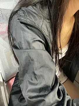 Mina048 online show from 11-30-25, 06:56