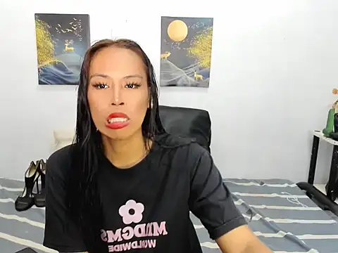 Savanna White online show from 10-27-25, 10:52