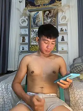 xshyboyx online show from 09-26-25, 03:16