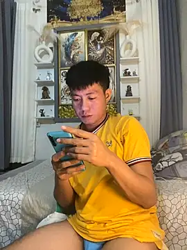 xshyboyx online show from 10-01-25, 03:40