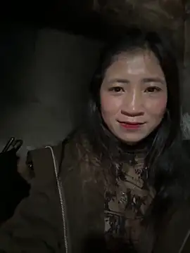 Snapshot of ThiHa003 chatting on 02-01-26, 04:00 ThiHa003 online show from 02-01-26, 04:00