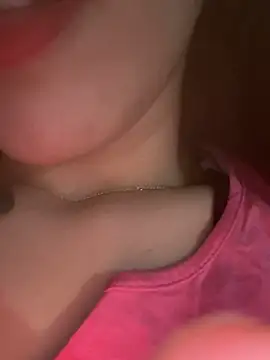 Mimisixo online show from 10-19-25, 03:01