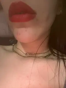 Snapshot of Mimisixo chatting on 07-13-26, 12:46 Mimisixo online show from 07-13-26, 12:46