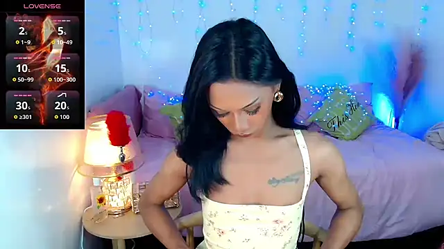 sassylatina online show from 10-20-25, 04:07