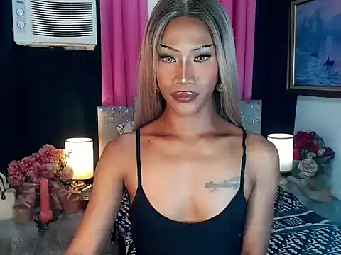 Snapshot of sassylatina chatting on 06-12-26, 04:28 sassylatina online show from 06-12-26, 04:28