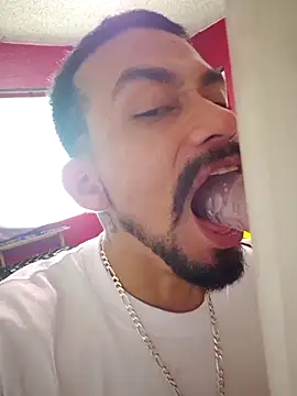 Cnutt310 online show from 10-03-25, 06:16