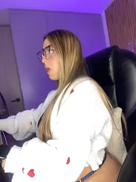 KYLIE JONES6 online show from 06-09-26, 01:17