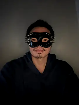 Snapshot of meme_n chatting on 11-04-25, 08:24 meme n online show from 11-04-25, 08:24