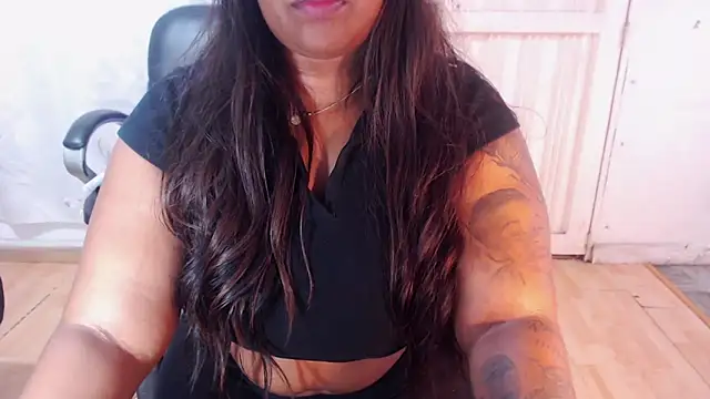 Snapshot of Sam_Blue chatting on 09-14-25, 01:10 Sam Blue online show from 09-14-25, 01:10