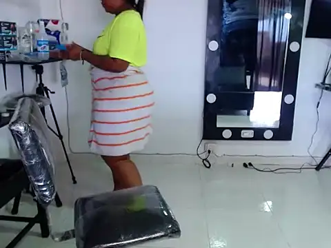 Snapshot of Sam_Blue chatting on 11-09-25, 02:04 Sam Blue online show from 11-09-25, 02:04