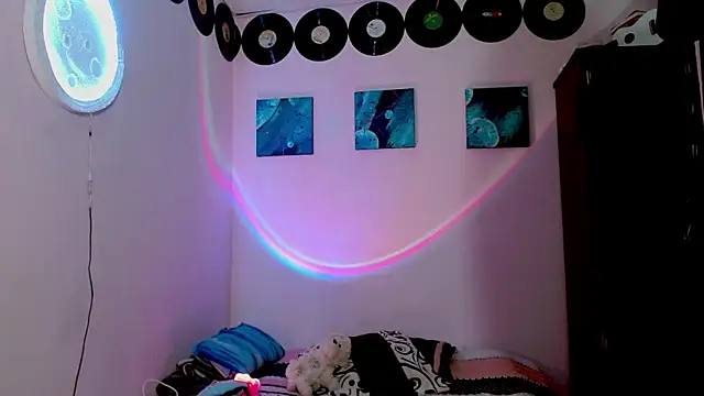 Snapshot of meghan_devil_ chatting on 11-13-25, 11:25 meghan devil online show from 11-13-25, 11:25