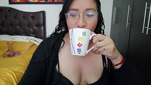 Snapshot of Grace_mature_milf chatting on 07-11-26, 11:46 Grace mature milf online show from 07-11-26, 11:46