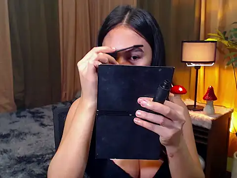 Snapshot of MALICIOUS_EVA chatting on 09-15-25, 11:49 MALICIOUS EVA online show from 09-15-25, 11:49