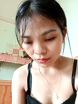 Snapshot of Ocnguyety chatting on 10-09-25, 01:47 Ocnguyety online show from 10-09-25, 01:47