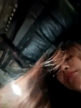 Snapshot of Ocnguyety chatting on 10-12-25, 12:42 Ocnguyety online show from 10-12-25, 12:42