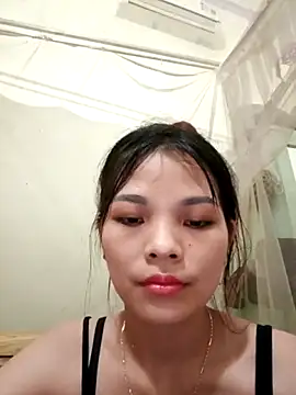 Snapshot of Ocnguyety chatting on 10-17-25, 12:52 Ocnguyety online show from 10-17-25, 12:52