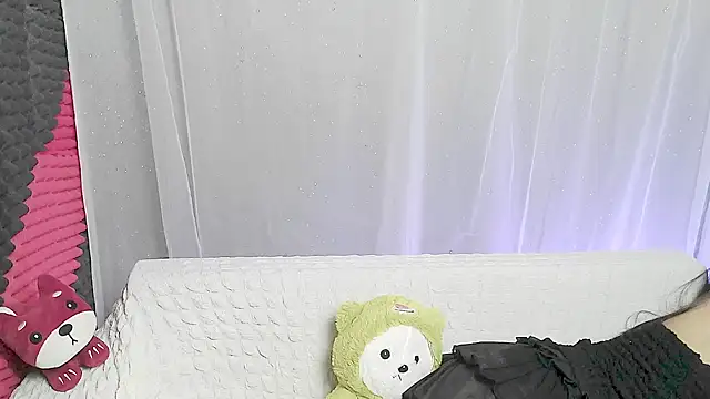 Snapshot of kemybaby chatting on 09-17-25, 06:31 kemybaby online show from 09-17-25, 06:31