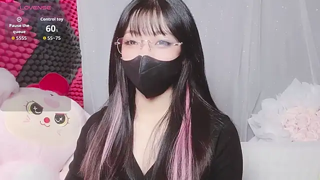 Snapshot of kemybaby chatting on 11-29-25, 05:27 kemybaby online show from 11-29-25, 05:27