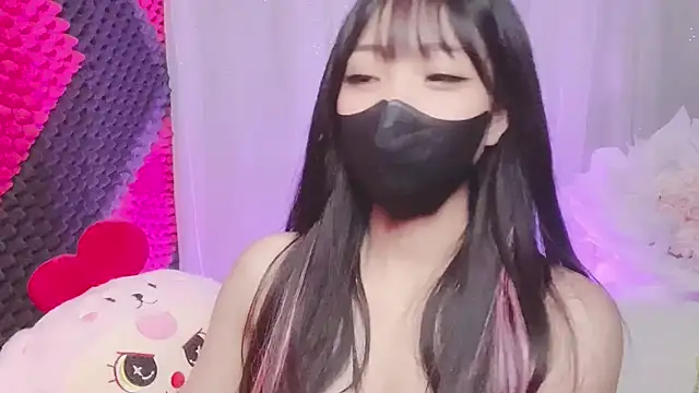 Snapshot of kemybaby chatting on 12-04-25, 04:27 kemybaby online show from 12-04-25, 04:27