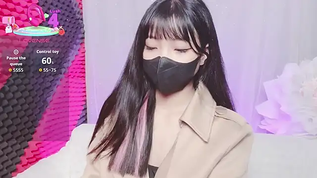 Snapshot of kemybaby chatting on 12-18-25, 02:50 kemybaby online show from 12-18-25, 02:50