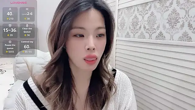 Holiland online show from 11-12-25, 01:17