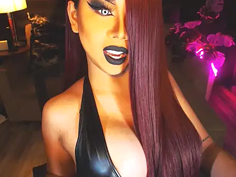 Snapshot of KarlaFrost chatting on 06-17-26, 02:36 KarlaFrost online show from 06-17-26, 02:36