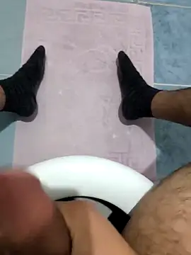 Snapshot of knulll123 chatting on 11-24-25, 05:01 knulll123 online show from 11-24-25, 05:01