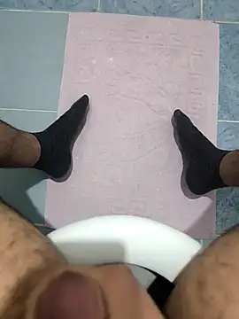 Snapshot of knulll123 chatting on 11-29-25, 08:28 knulll123 online show from 11-29-25, 08:28