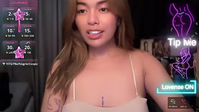 Snapshot of urasianlady chatting on 05-21-26, 11:12 urasianlady online show from 05-21-26, 11:12