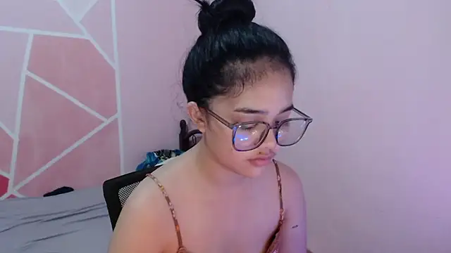 Snapshot of aaliyah_walker chatting on 11-24-25, 10:48 aaliyah walker online show from 11-24-25, 10:48