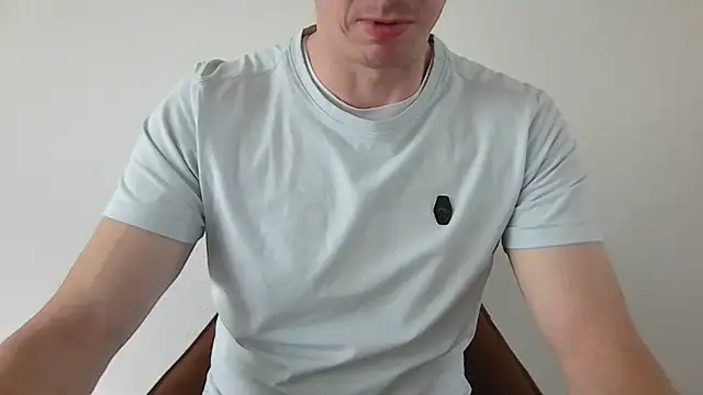 Snapshot of dutch_girl_lover chatting on 06-14-26, 05:04 dutch girl lover online show from 06-14-26, 05:04