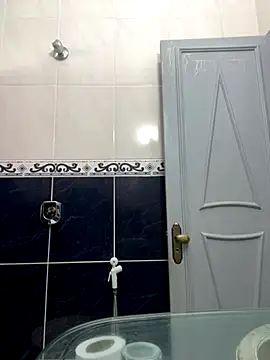 Snapshot of safadezanunes2 chatting on 11-21-25, 03:54 safadezanunes2 online show from 11-21-25, 03:54